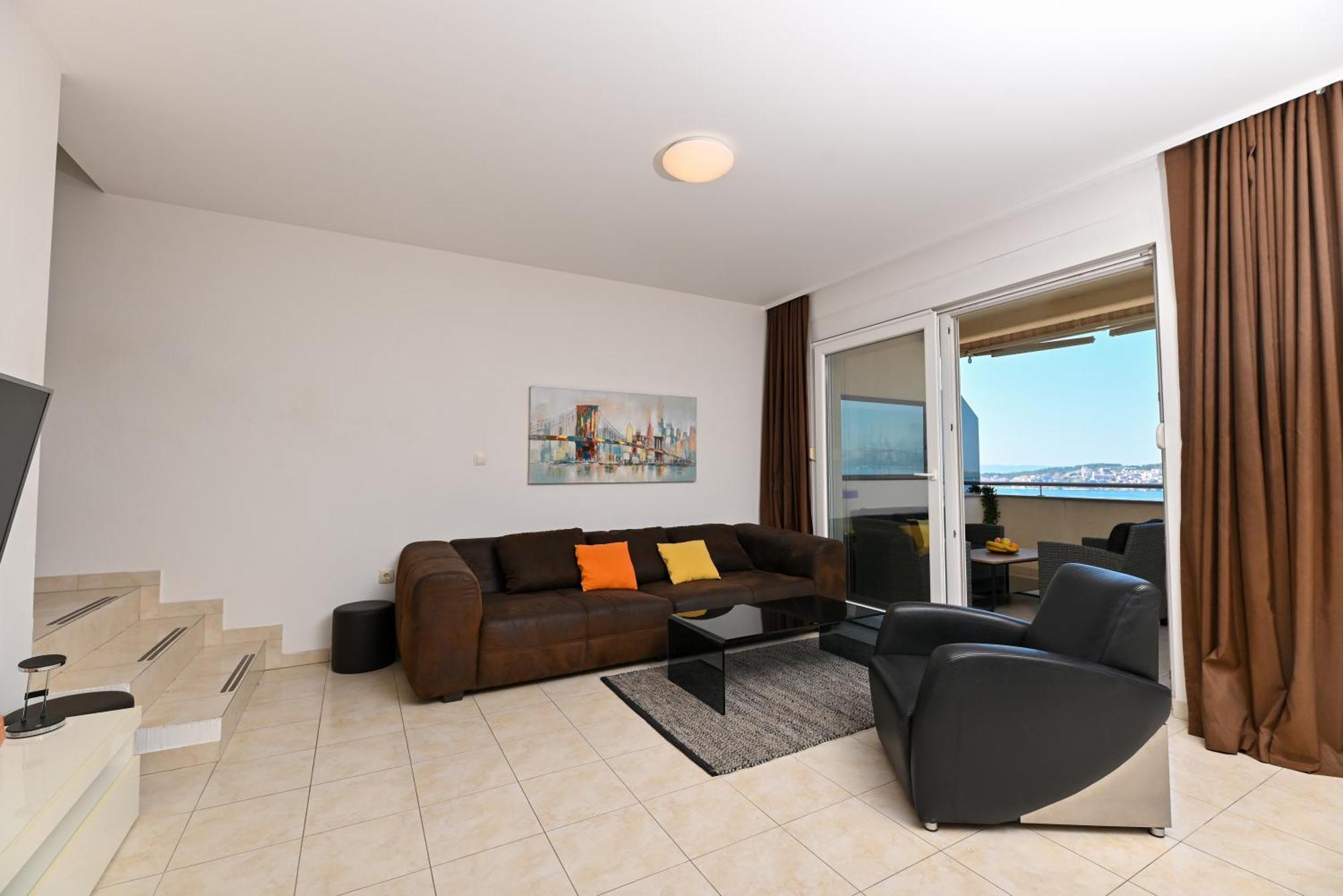 Sunny Place With Sea View Трогир Экстерьер фото